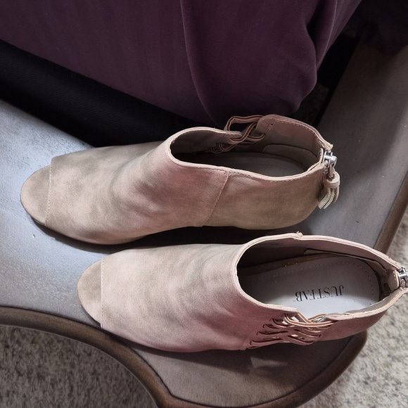 JUST FAB Taupe Suede, Side Lace Boot With Tassle Back. Size 9. Worn Once. - Picture 2 of 8